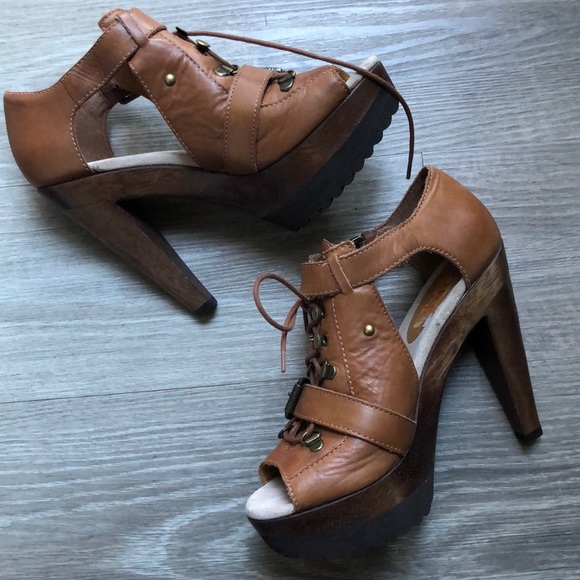 KORS Michael Kors Shoes - Michael Kors • Platform Wedges